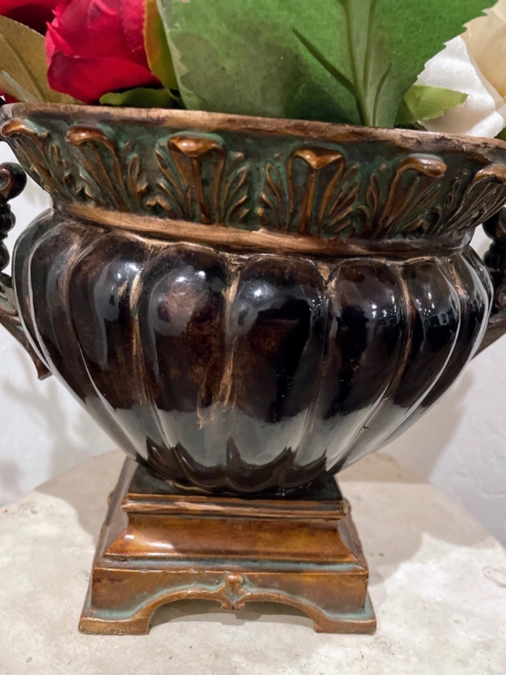 Urn Vase Decor
